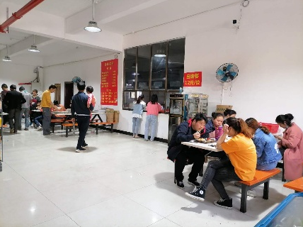 湖南省の社員食堂状況は広東省と違う。
