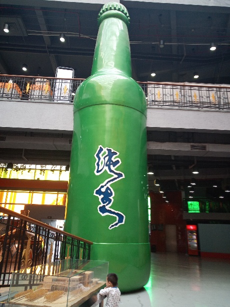 珠江-英博国际啤酒博物馆（ZHUJIANG-INBEV INTERNATIONAL BEER MUSEUM)を子供と一緒に見学、ビール試飲