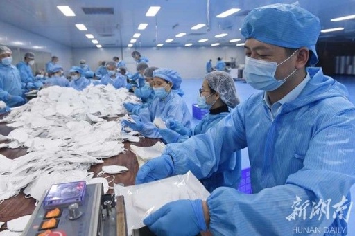 中国全土でマスク増産中。Mask production is increasing throughout China.